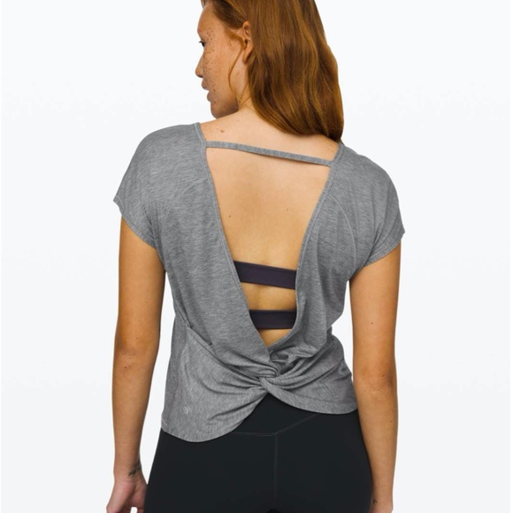 lululemon athletica Tops - Lululemon Twist Back Tee Sz 10